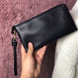 👜 Coach Black Double Zipper Wallet 👜